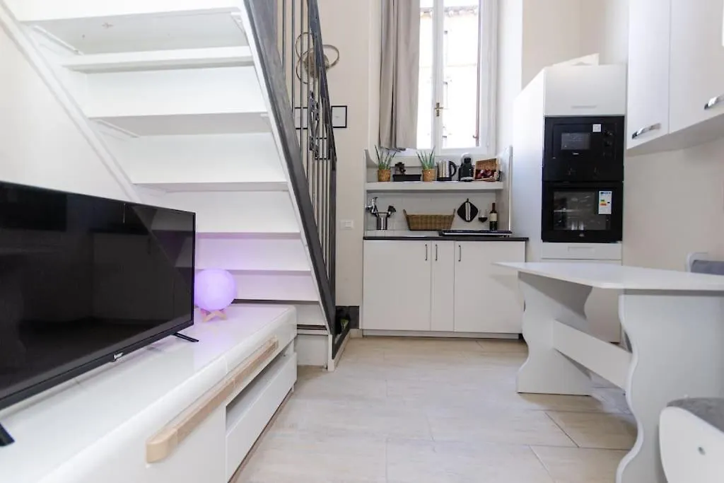 Appartamento Cadorna Milan 0*,  Italy