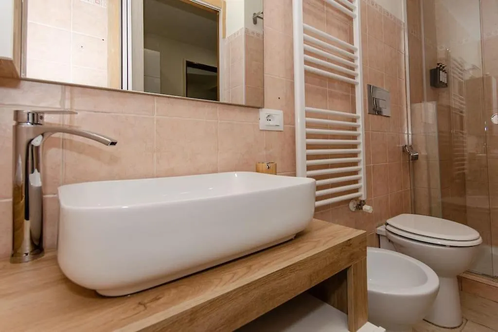 Appartamento Cadorna Milan Apartment